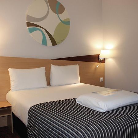 Kyriad Hotel Dijon Gare Exterior photo